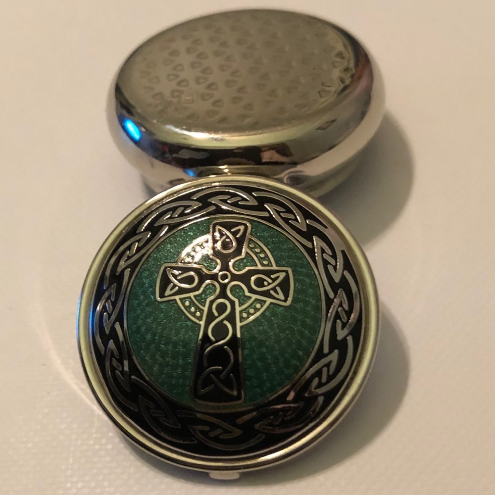 Pill holder - Picture 4 of 4